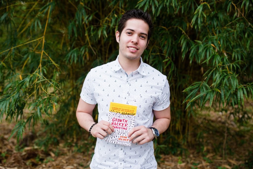 Startup Founder Who Raises 300K recommends entrepreneur marketing book